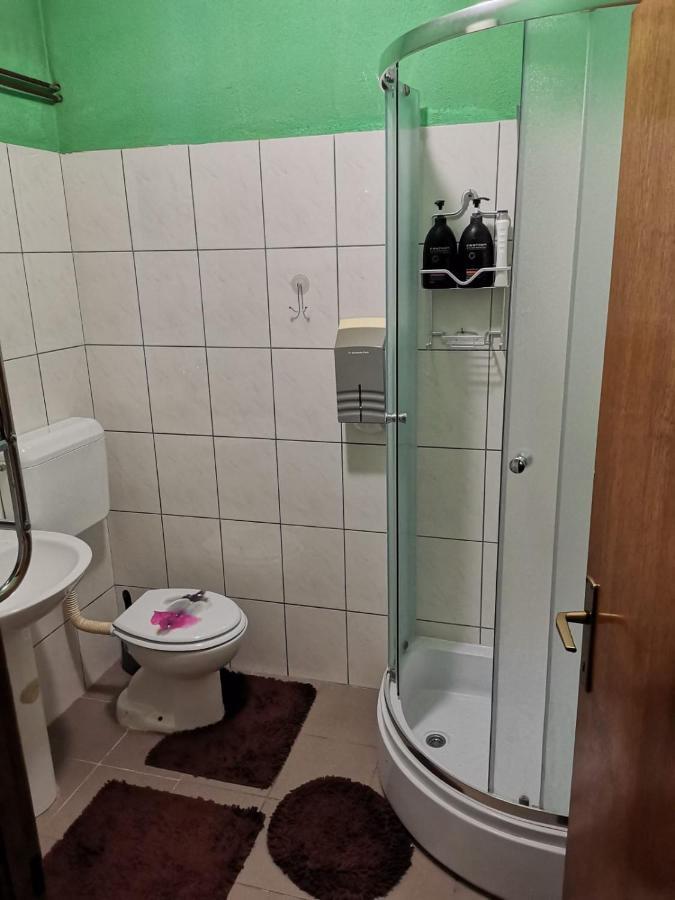 Apartman Nik-Rom بوسانسكا غراديشكا المظهر الخارجي الصورة